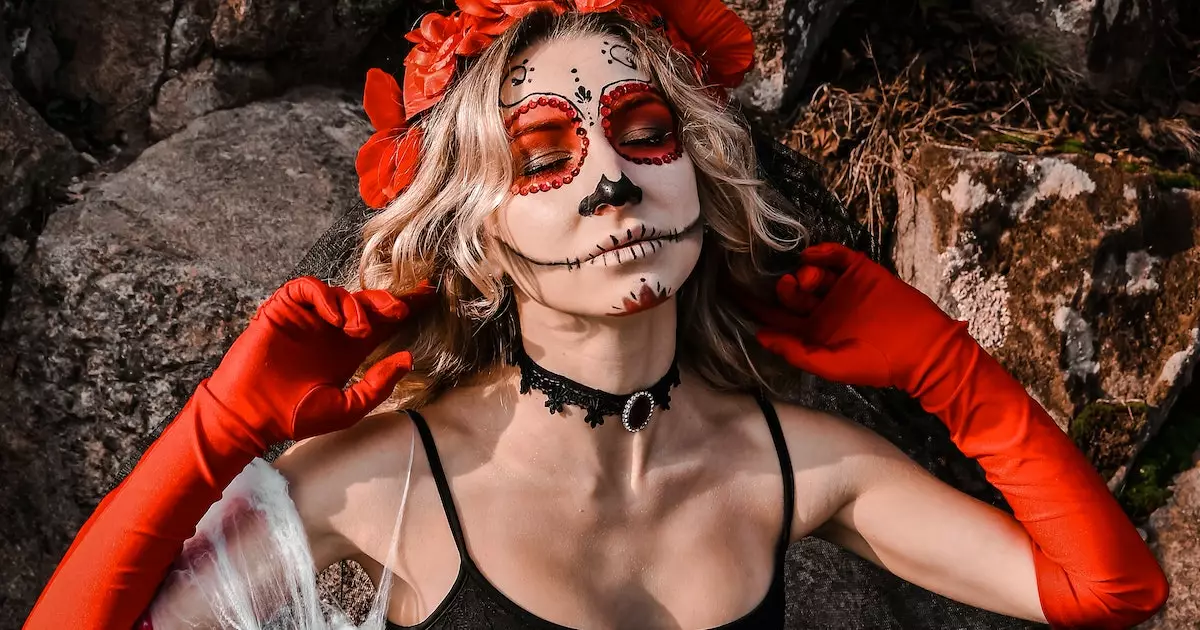 Ghoul Glam Sales -Ghoul Glam Sales e58d6b1f e4b5 46b2 ac64 5b661f095053 getty 1311926543